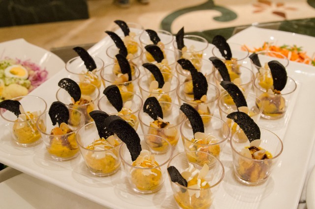 “ディズニー・ハロウィーン” ディナーブッフェ｜東京ディズニーランドホテル「シャーウッドガーデン・レストラン」