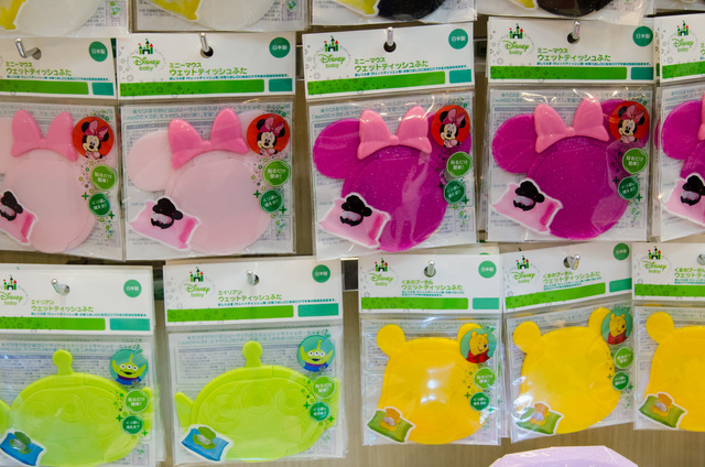 発売中の「ウェットティッシュ ふた」