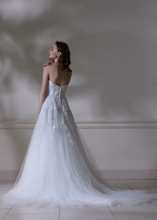 「DAVID K NEW YORK（デヴィッド ケイ ニューヨーク）」新作ウェディングドレス　NY-0129_Offwhite