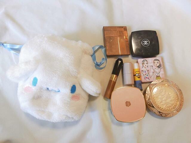 見た目以上に、コスメが入る