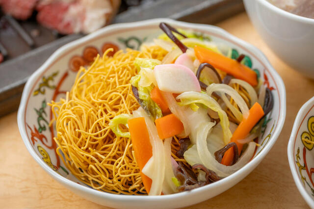 「長崎皿うどん」＜期間：2026年1月7日〜3月25日＞【福岡のモツ鍋や博多の豚骨ラーメンも！九州の名物料理が大集合！名古屋マリオットアソシアホテルで『冬の九州ブッフェ』開催中！】