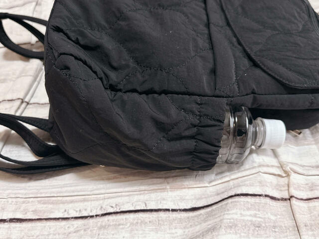 ボトルホルダーに550mLのペットボトルをイン