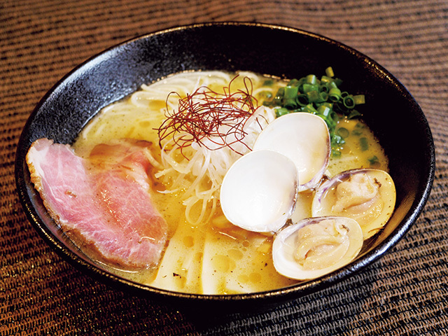 麺屋いっとく（東京／渋谷）　貝出汁鶏白湯そば