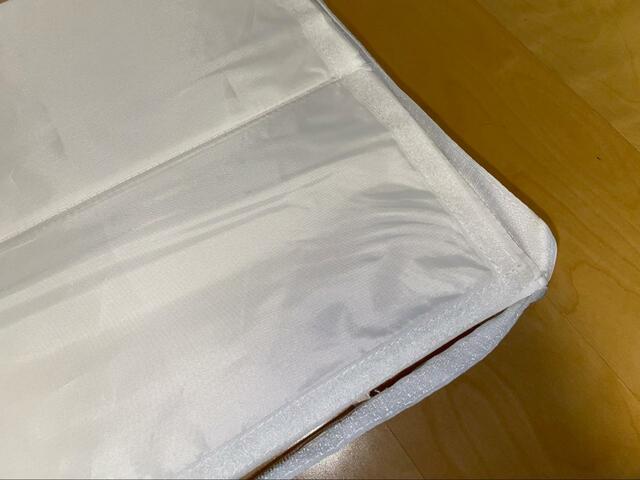 【IKEA SKUBB スクッブ ボックス 仕切り付き】マジックテープをペタペタ貼り付けていく