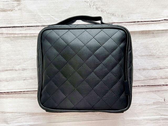 【nanakoななこがさらに本気で作った leur charme COSME POUCH BOOK BLACK】実際にコスメを入れてみました♪