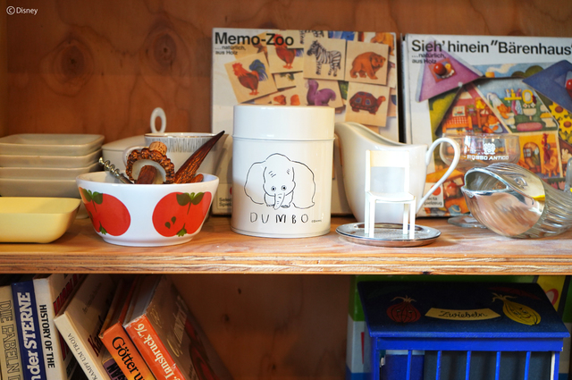 ブリキ丸缶全3種 1,900円+税 ミツカルストア「DISNEY ART COLLECTION」