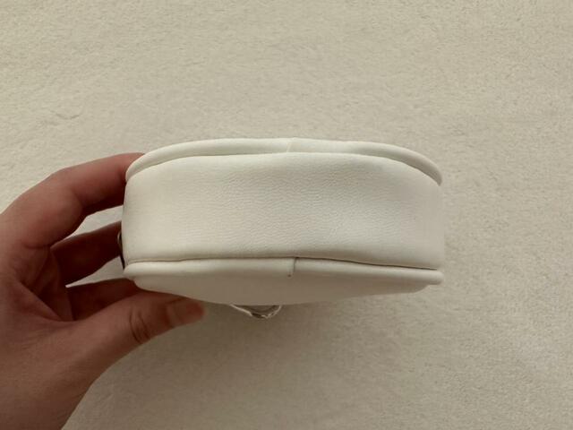 ポーチはふかふかな生地【GU】クリアバッグ HELLO! PROJECT(カラー01 OFF WHITE):1,990円(税込)