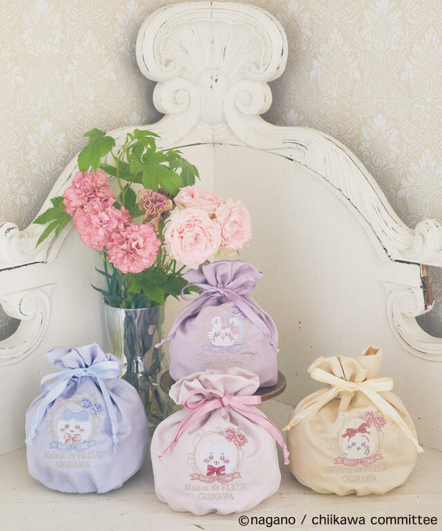 刺繍巾着  価格：\4,400  カラー：Pink（ちいかわ）/Sax（ハチワレ）/Yellow（うさぎ）/Lavender（モモンガ）