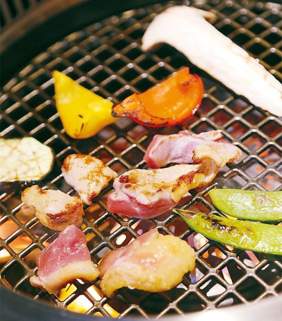 【関西】セルフ鶏焼の名店／【宗右衛門町】Santori難波本店　senca鶏盛り合わせ 1980円