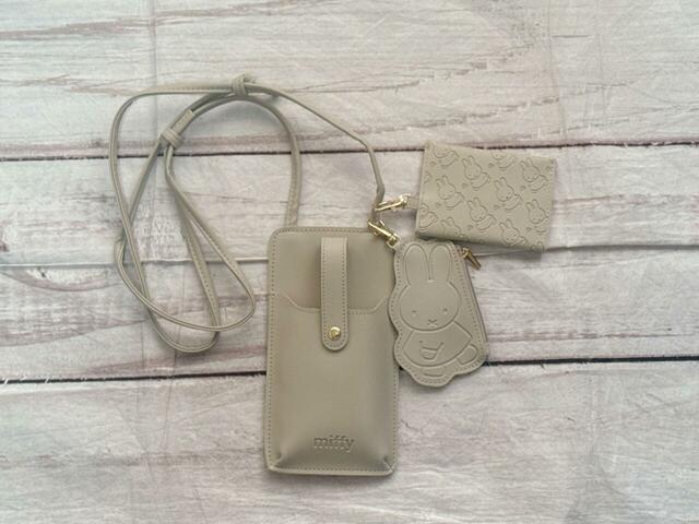 これひとつでお出かけできちゃう!トリプルポシェット♪