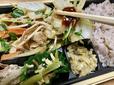 【やよい軒　肉野菜炒め弁当】ひと工夫を