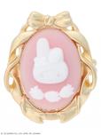 【Maison de FLEUR×サンリオ】カメオリング：価格 3,600円（税込）