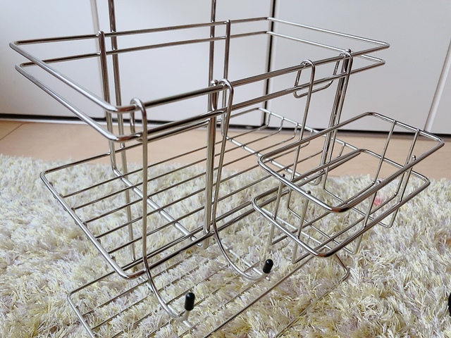 【ニトリ ステンレスシャワーラック】サイズは幅32.5×奥行14×高さ50.8cm。重さは約540gです