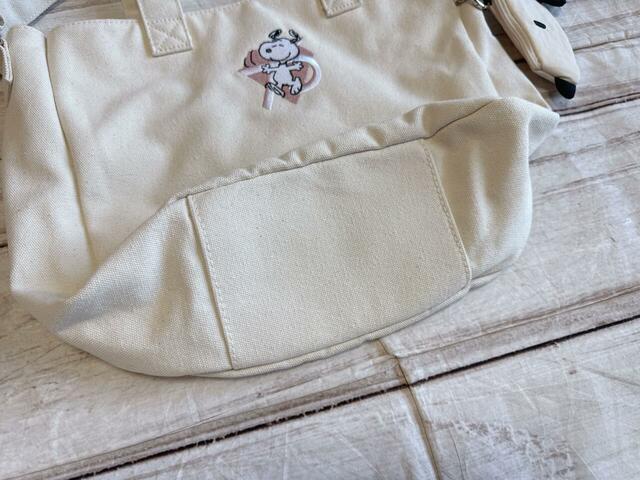 マチがたっぷりあるのでたくさん入ります