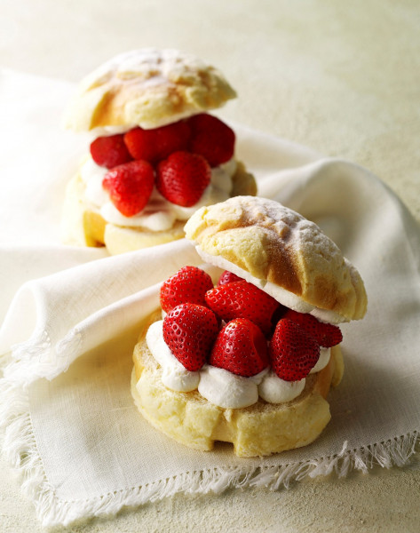 【宮崎】オルキデ／苺生メロンパン