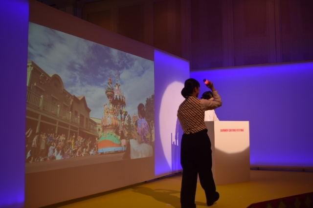 ショーコントロールの様子も実演