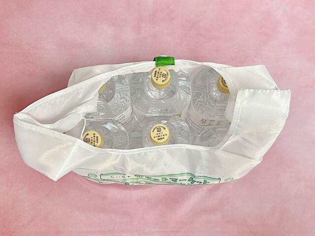【ファミリーマート×ちいかわエコバッグ】2Lのペットボトルは6本も入りました！