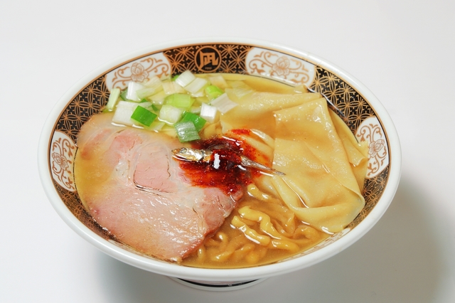 「すごい！煮干ラーメン」