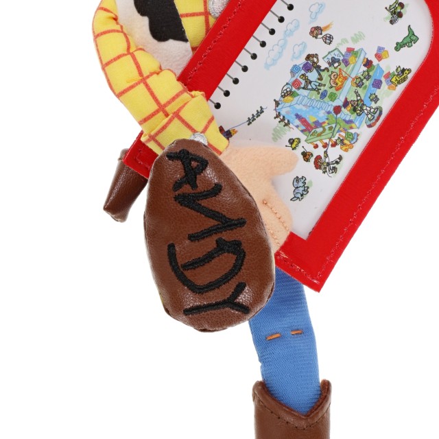 ぬいぐるみバッジ 2,500円|サイズ:高さ約28cm|販売店舗:東京ディズニーリゾート・トイ・ストーリーホテル内ディズニーショップ「ギフト・プラネット」