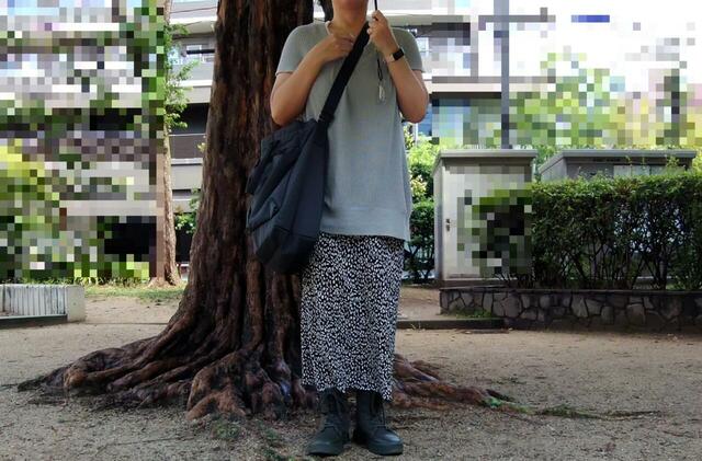 【ユニクロC 2WAYユーティリティバッグ】生地は全体的に中綿入りでクッション性があります