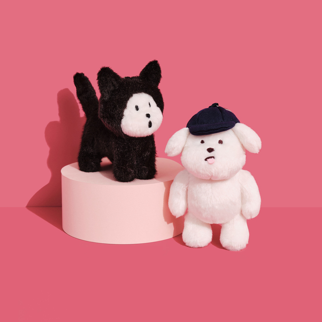 ぬいぐるみチャーム 各3,300円 ※公式オンラインストアおよび店舗は4/8(水)発売予定 ※アトレ恵比寿:4/3(金)~、ホワイティうめだ:4/4(土)~先行発売)