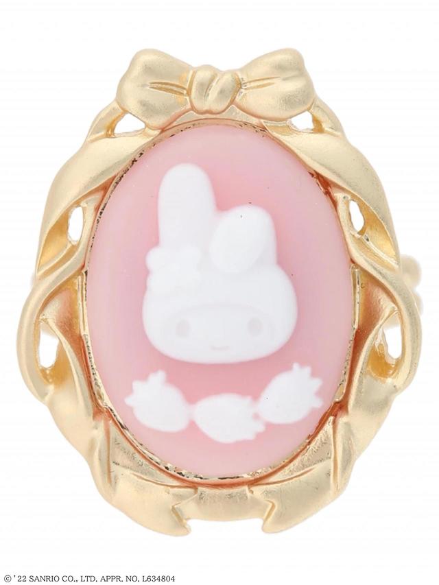 【Maison de FLEUR×サンリオ】カメオリング:価格 3,600円(税込)