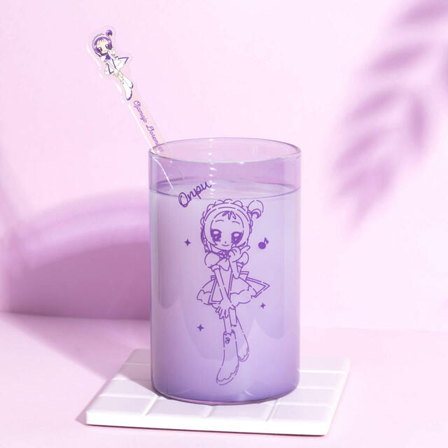 カラーストレートグラス 2,200円、アクリルマドラー 770円