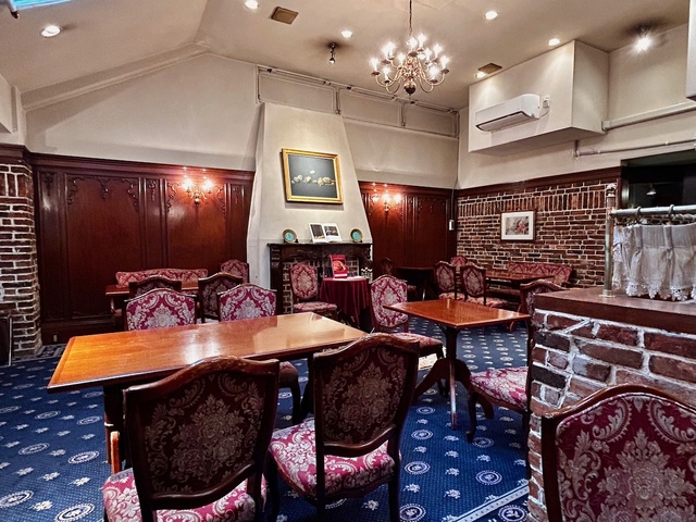 【トリコロール本店】６月頃から２階客席で、要予約のモーニングをはじめる予定