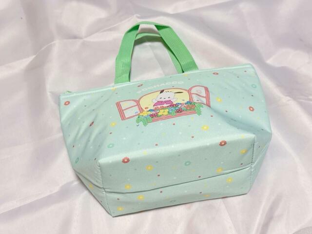 【ファミリーマートオリジナル サンリオキャラクターズ当りくじ】保冷バッグ：5等「保冷バッグ シナモロール」（ポチャッコ）近所へのちょっとしたお出かけ用の荷物を収納