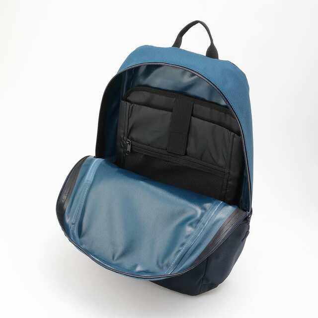 【ワークマンのバッグ人気ランキング 1位】「防水カジュアルバッグ（66634）」2,900円（税込）