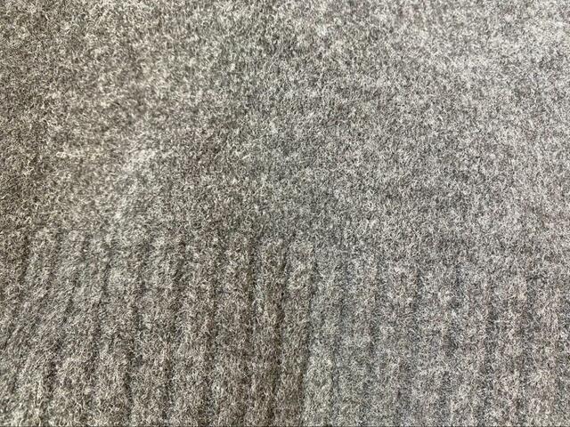 【GU　パフィータッチロングニットワンピース(長袖)】起毛加工した糸で作られています