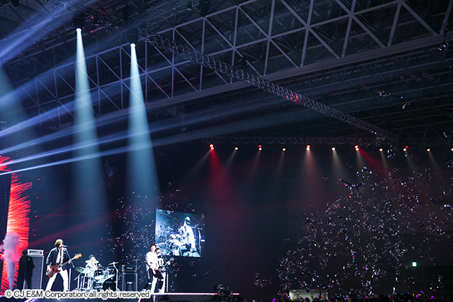 N.Flying 『KCON 2016 Japan』4月9日@幕張メッセ国際展示ホール7,8ホール