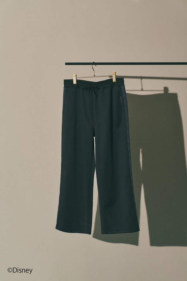 【 Disney 】サイドプリントビッグトラックパンツ