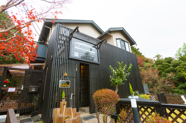 鉄板焼ダイニング グランディーテ【PUI PUI モルカー×カロッツェリア】