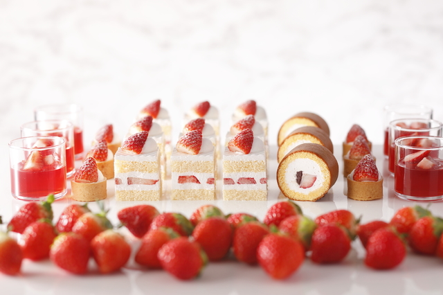 ガーデンラウンジ『あまおうスイーツ＆サンドウィッチビュッフェ～新・ホテルでいちご狩り～』