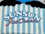 【パペットスンスン×GU】ポーチ パペットスンスン/フロントには「SUNSUN IceCream」のロゴプリント入り♪