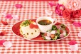 「Hello Kitty Sandwich」＜価格：税込1,690円＞【キティちゃんと可愛さ溢れるカフェでお祝い♪「ハローキティ50周年記念カフェ」が東京・大阪・愛知にオープン！】