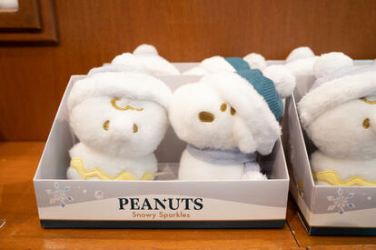 PEANUTS スヌーピー 雪だるま ぬいぐるみセット　USJ　冬 雪だるまスヌーピーが可愛すぎる～！【USJ】暖かくてキュートな冬の