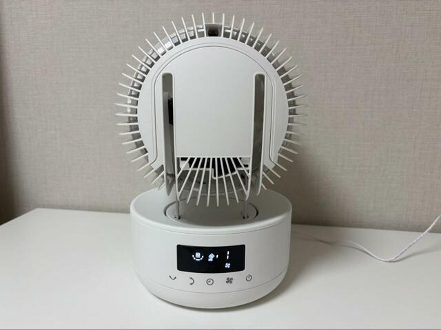 【アイリスオーヤマ WOOZOO 360 barrel】360度回るので、部屋の全方位に向けて送風可能♪