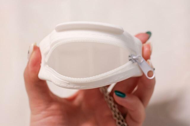 バッグチャーム、ケース付き 1200円