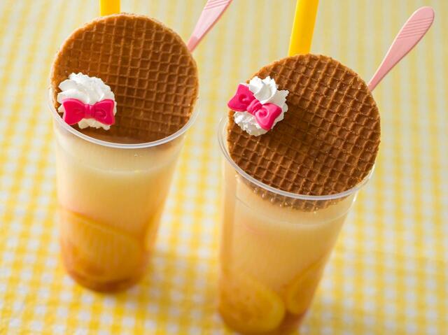 オレンジ&ティーゼリードリンク(クッキー・アン) 700円|「ダッフィー&フレンズのホワイト・ウィンタータイム・ワンダーズ」スペシャルメニュー|販売店舗:東京ディズニーシー「ケープコッド・クックオフ」|発売日:2023年11月1日(水)