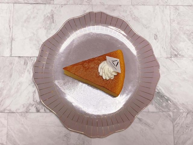 【シャトレーゼ　YATSUDOKI（やつどき）】八ヶ岳契約牧場しぼりたて牛乳使用　ふわふわスフレチーズケーキ／税込345円