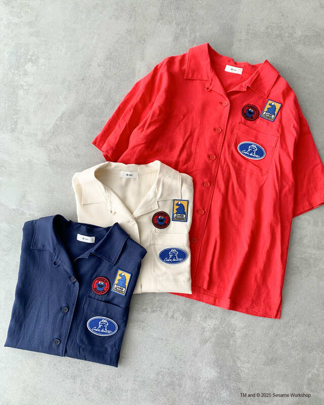 【SM2×セサミストリート】【SESAME STREET meets SM2】「ワッペン付ボウリングシャツ」カラー：キナリ/レッド/ネイビー、価格：￥4,950／レトロな雰囲気とポップなアクセントが絶妙にマッチ