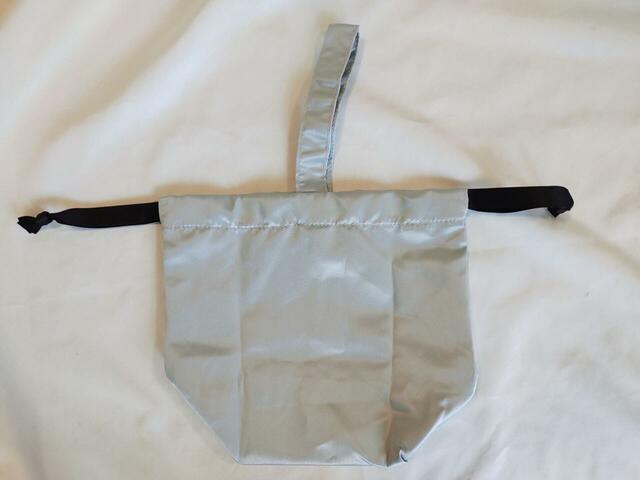 裏面のデザイン(無地)