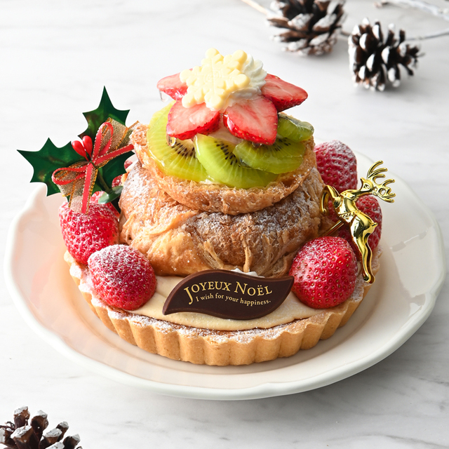クリスマス贅沢苺のツリータルト