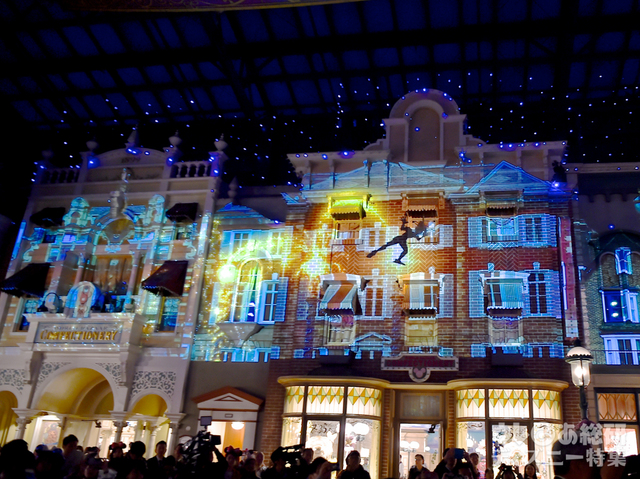 東京ディズニーランド「セレブレーションストリート」|東京ディズニーリゾート35周年 “Happiest Celebration!”