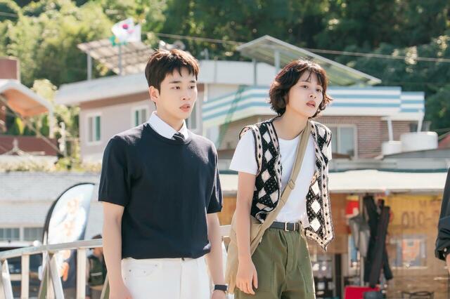 『孤島のエリートドクター』 ディズニープラス スターにて全話独占配信中　