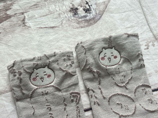 刺繍は左右両方に入っていますよ♪かわいい!