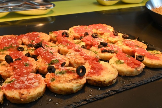 【ヒルトン東京ベイ「BON DANCE」】新感覚の味わい！「イタリアンお好み焼き」