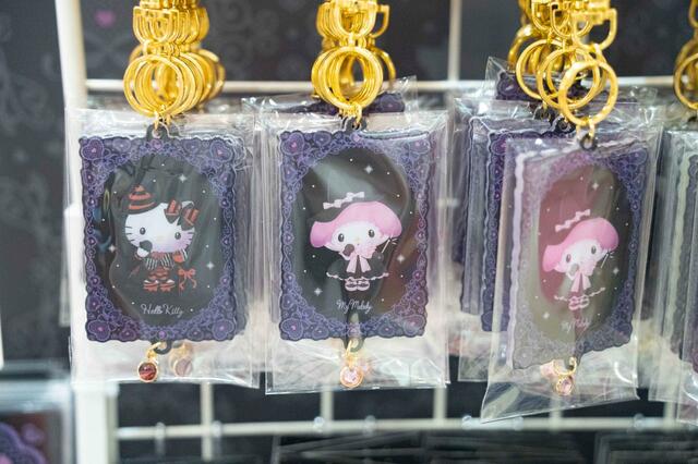 キャラクターキーホルダー 990円｜グッズ｜サンリオピューロランド ハロウィーンスペシャルイベント「PUROHALLOWEEN」